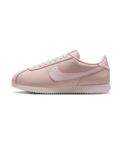 NIKE Sneakers Size 7