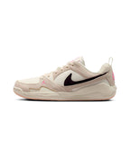 NIKE Nike Sneakers Size
