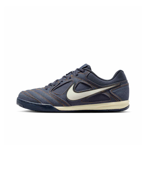 NIKE NIKE Sneakers Size