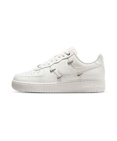 Nike Sneakers Metallic Silver