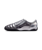 NIKE Nike Sneakers Metallic Silver: University Red: Black