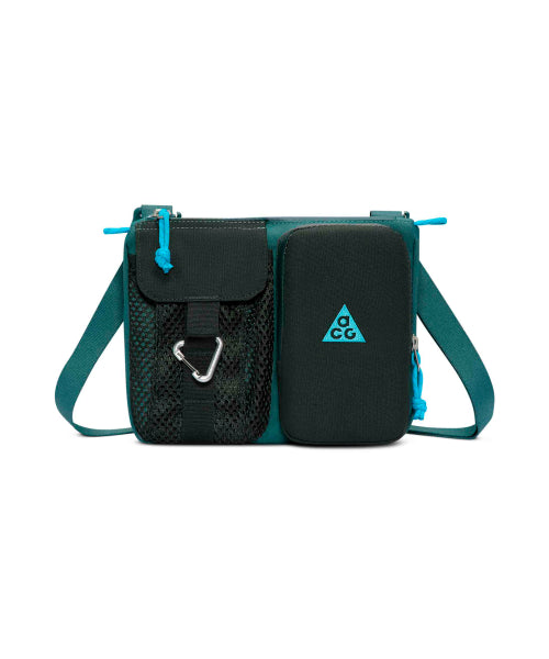 NIKE NIKE ACG Daymax Crossbody Bag (3L)