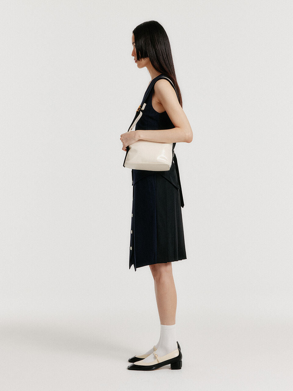 EENK [Lee Hyori wearing] YULIN Layered Vest Dress - Navy/Black