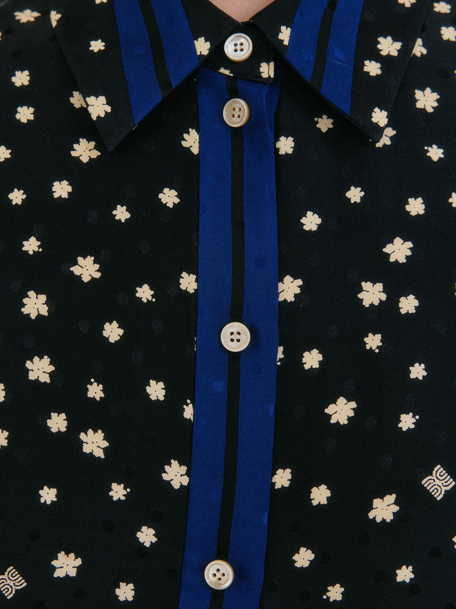 EENK ZIAN Contrast Shirts - Black