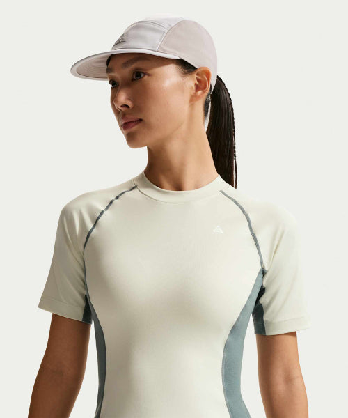NIKE NIKE T-Shirt Women - Sea Glass:Mineral Slate:Summit White