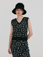 EENK ZITA Floral Knit Vest - Black