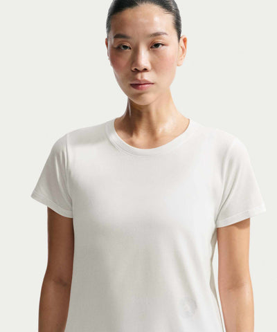 NIKE T-Shirt Women - Summit White