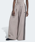 ADIDAS ADIDAS Pleated Track Pants - Chunky Brown
