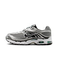 NIKE Nike Sneakers Size