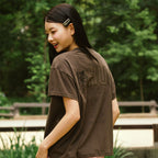 UNIVERSE GARMENT Happy Family Crop T-Shirt_BROWN