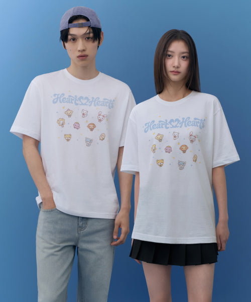 [하츠투하츠 컬래버] Hearts2Hearts 티셔츠 [화이트]
