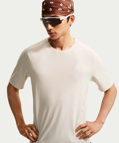 NIKE NIKE T-Shirt M - Light Orewood Brown:Summit White