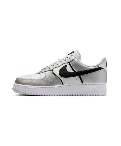 NIKE Sneakers Air Force 1 07 LV8 M - Metallic Silver