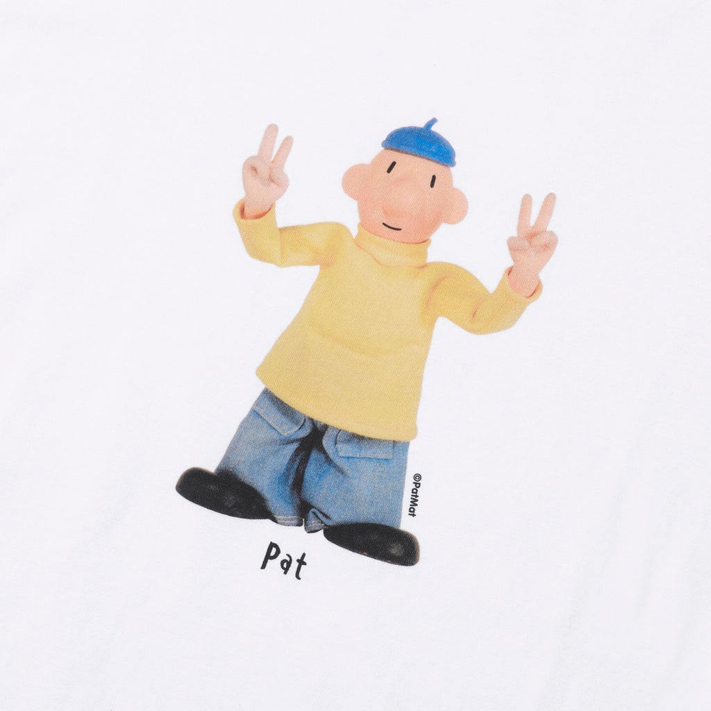 MAINBOOTH [Pat and Mat] Pat T-shirt (white)