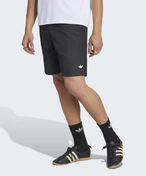 ADIDAS ADIDAS Trefoil Essential Woven Short Pants - Black