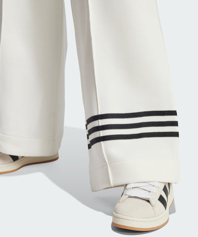ADIDAS Adicolor Neuclassics Track Pants Women
