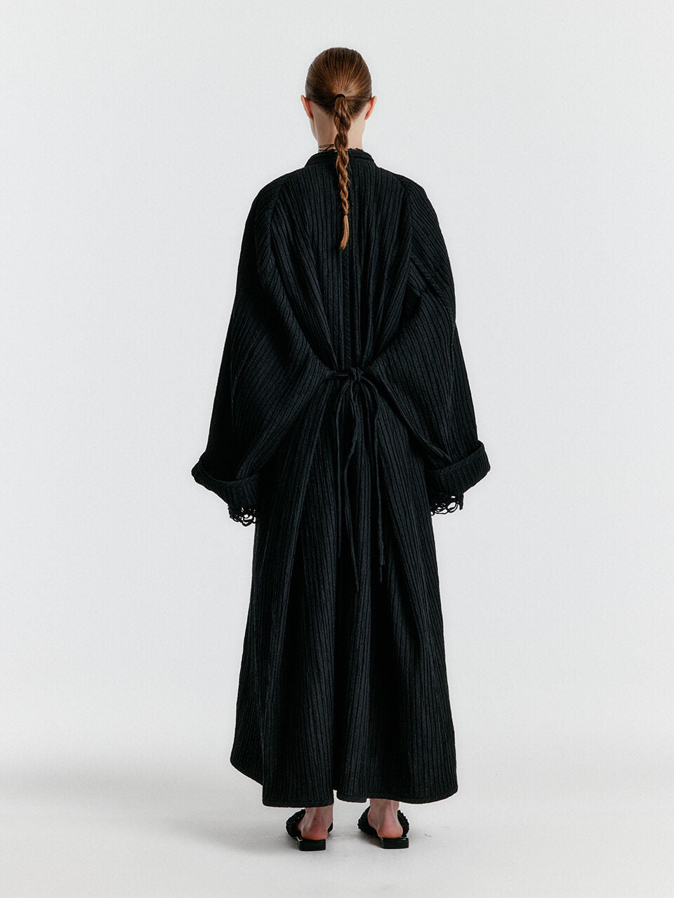 EENK YEDA Round-neck Coat With Detachable Pocket Belt - Black