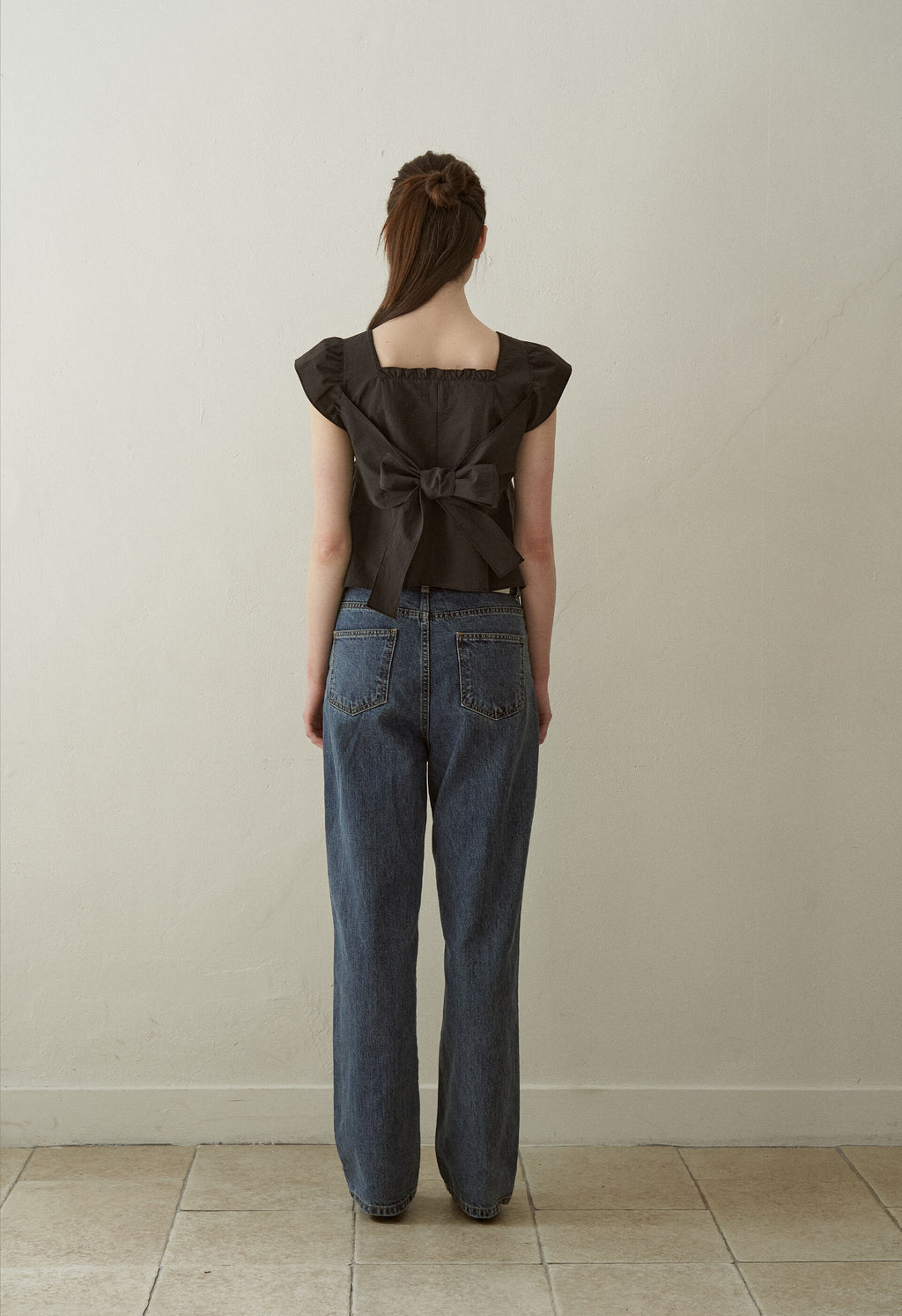 J'ASP Blossom Ribbon Crop Top (Black)