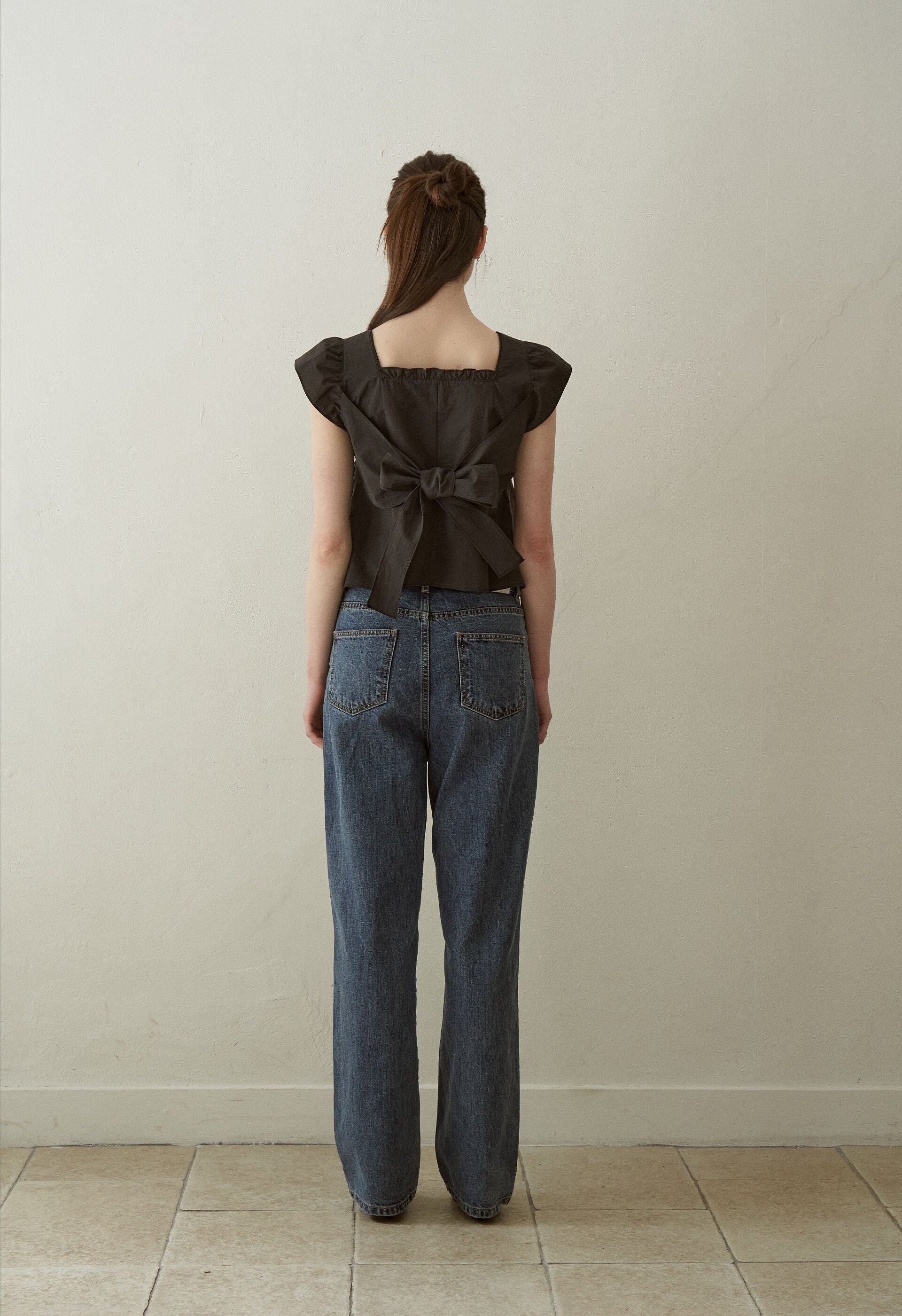 J'ASP Blossom Ribbon Crop Top (Black)