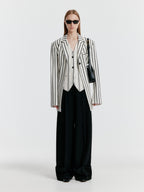 EENK [Kim Na-young wearing] YAVA Adjustable-waist Single Jacket - White