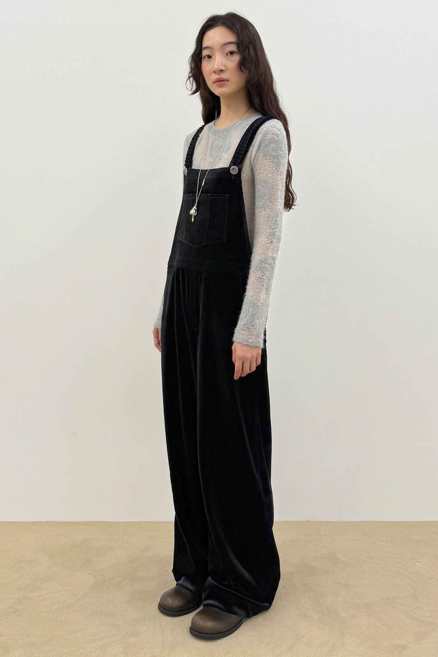SINOON SINOON Vintage Rose Velvet Overall (Black)