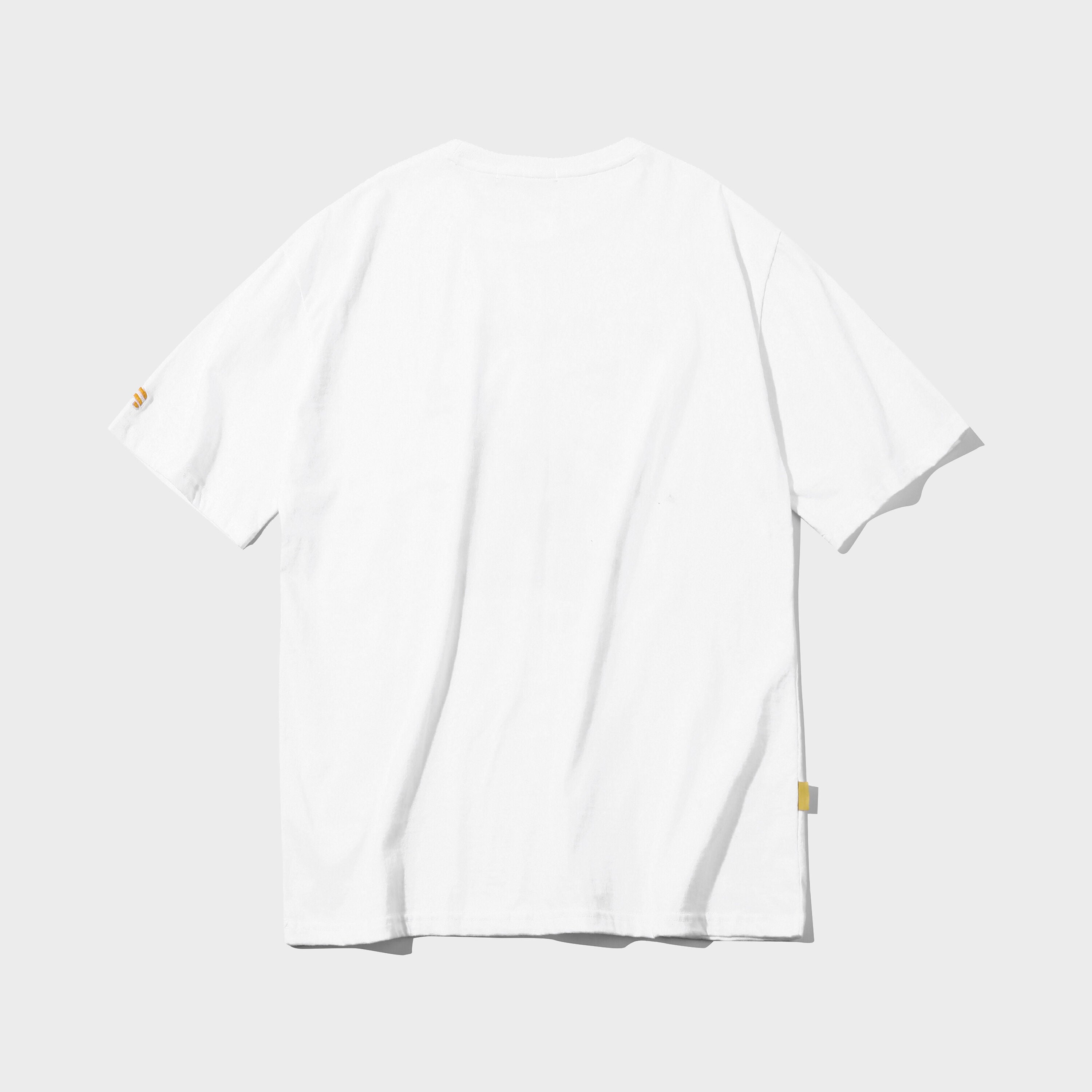 MAINBOOTH [Pat and Mat] QnA T-shirt (white)