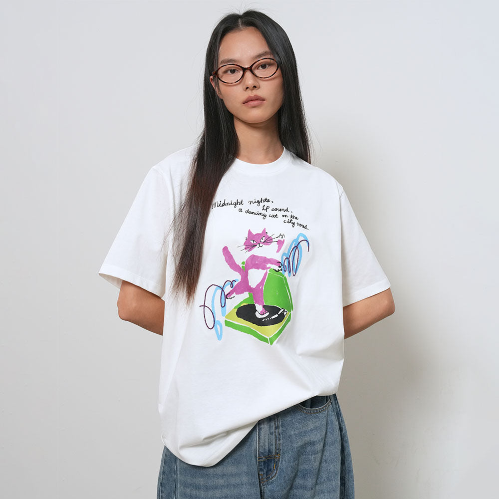 GENERAL IDEA WOMAN Dancing Cat Overfit Short Sleeve T-Shirt [WHITE] / GF2LTS519