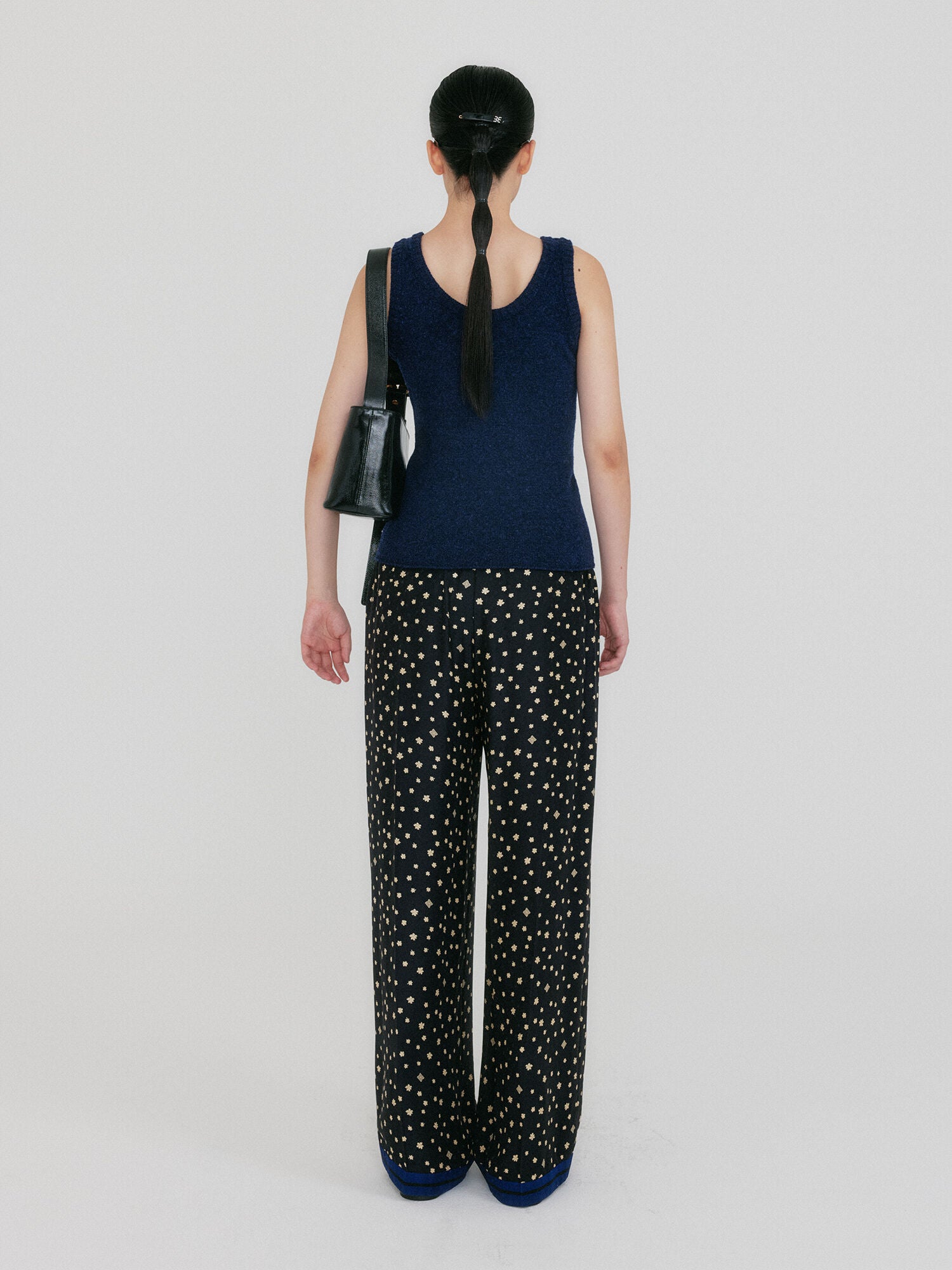 EENK ZIUP Sleeveless Knit Top - Navy