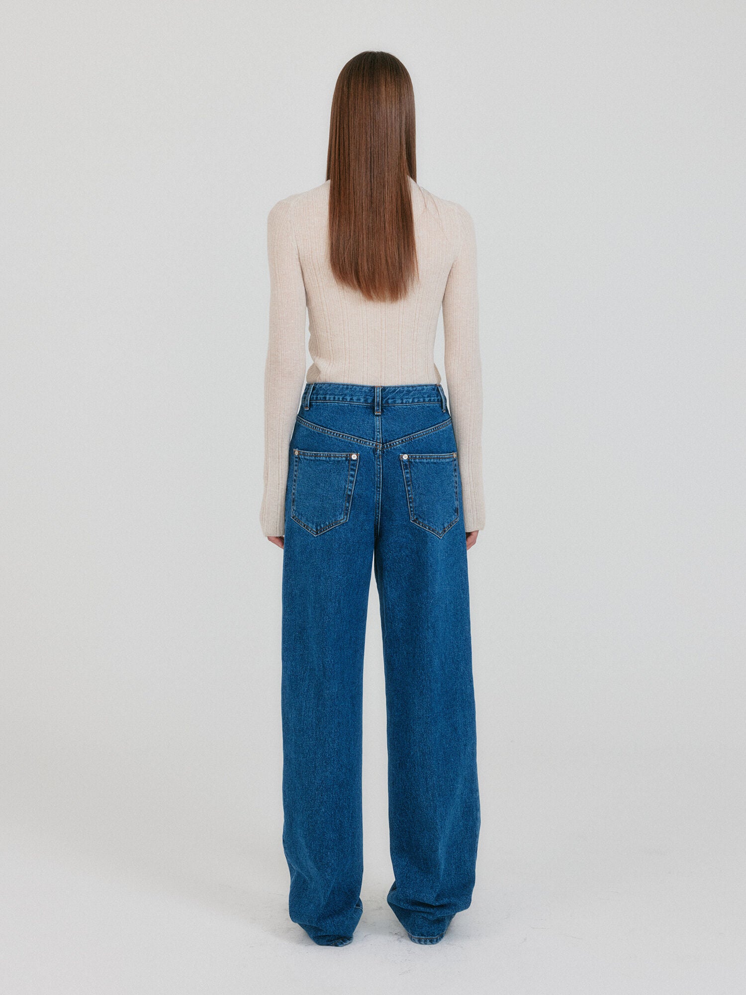 EENK ZIAH High Neck Knit Top - Ivory