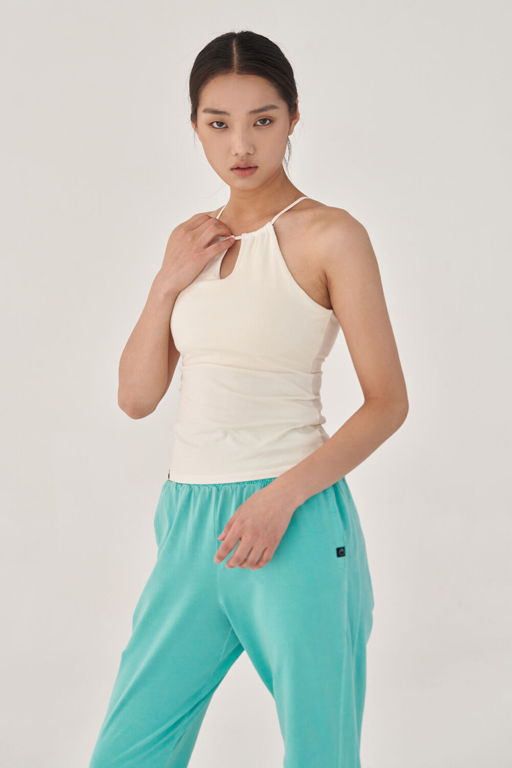 OZEZ OZTI4008 Keyhole Halter Neck Camisole - Ivory