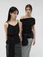LOW TIDE [2nd REORDER] OFF SHOULDER DRAPE T-SHIRT [BLACK]