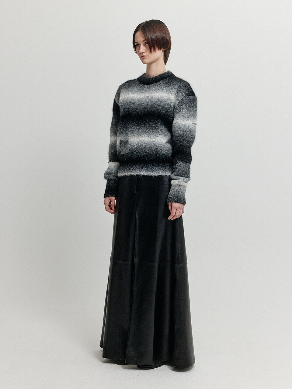 EENK EENK XARA Gradation Striped Knit Pullover - Black/White