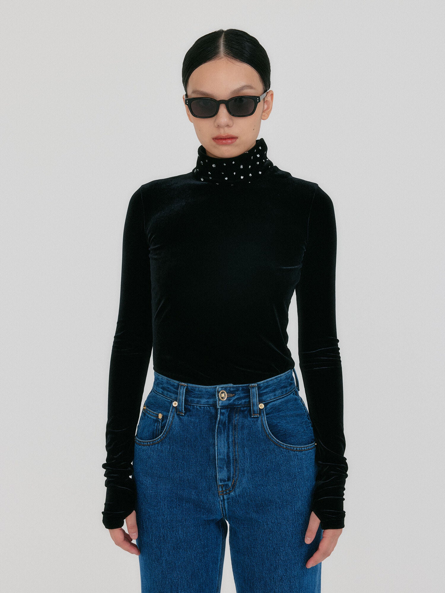 EENK ZYERI Funnel Neck T-shirt - Black
