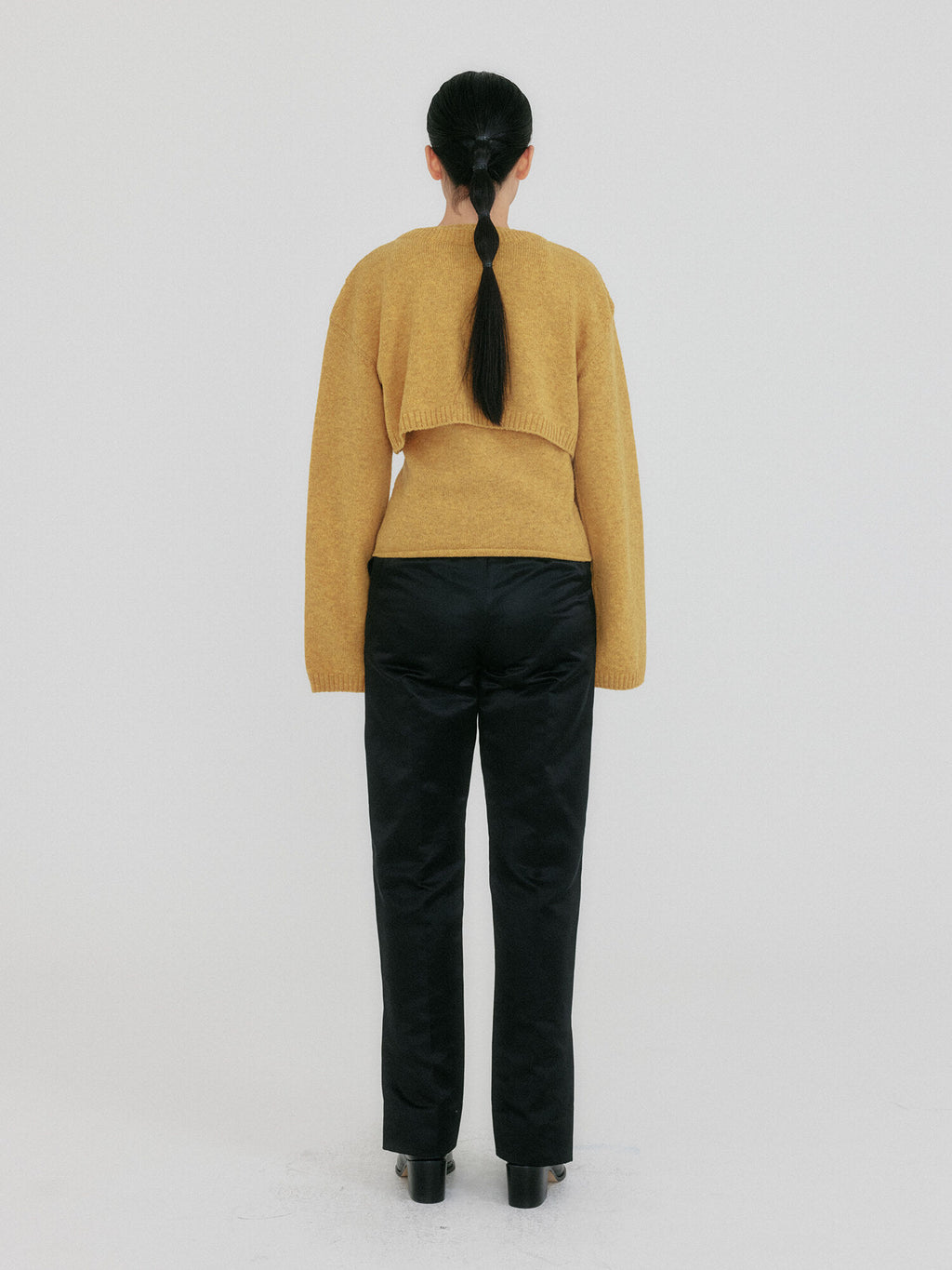 EENK ZONNE Cropped Knit Cardigan - Mustard