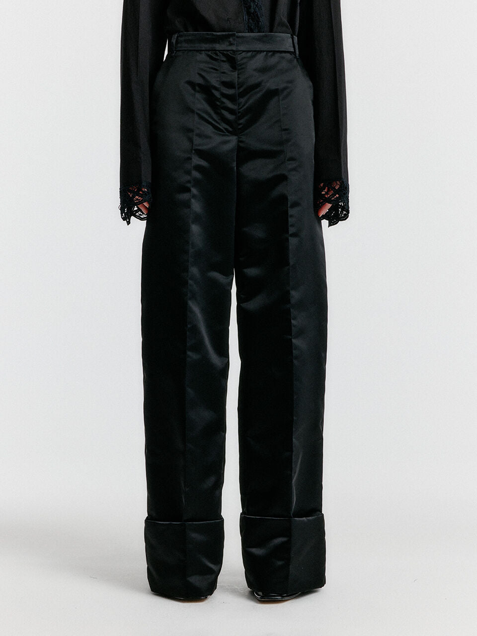 EENK [Kim Na-young wearing] YOHO Turn-up Pants - Black