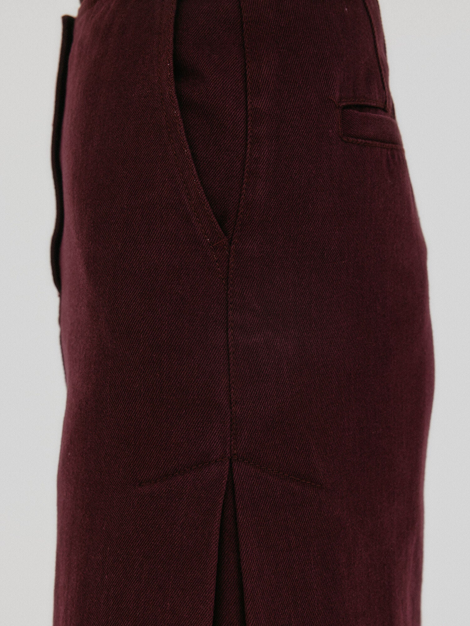 EENK ZOAN Straight Denim Skirt - Burgundy