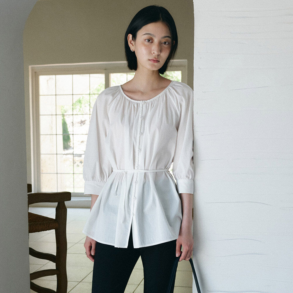 ON&ON Shirring button blouse NEW6MB523