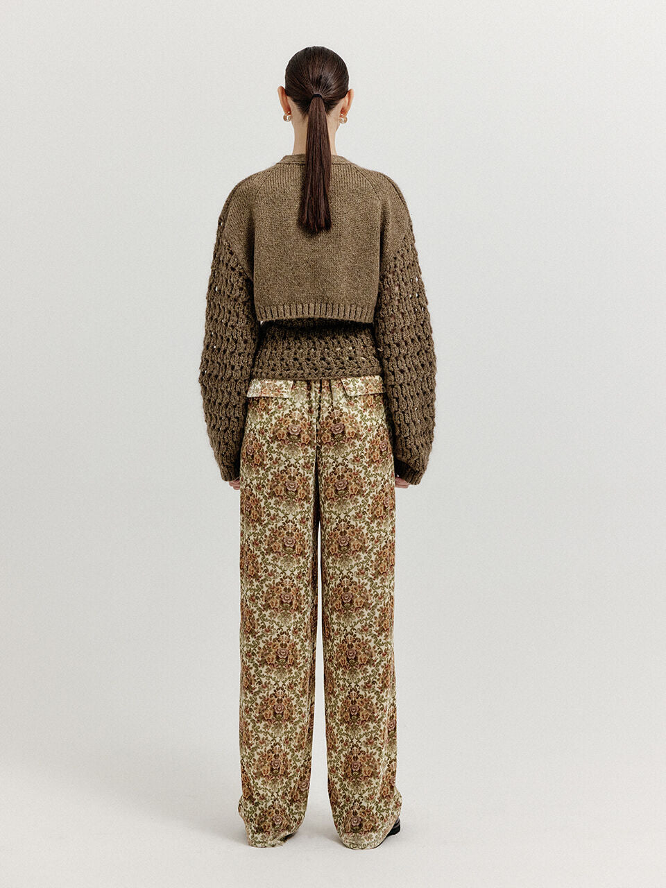 EENK EENK XOLERO V-neck Crop Knit Cardigan - Khaki