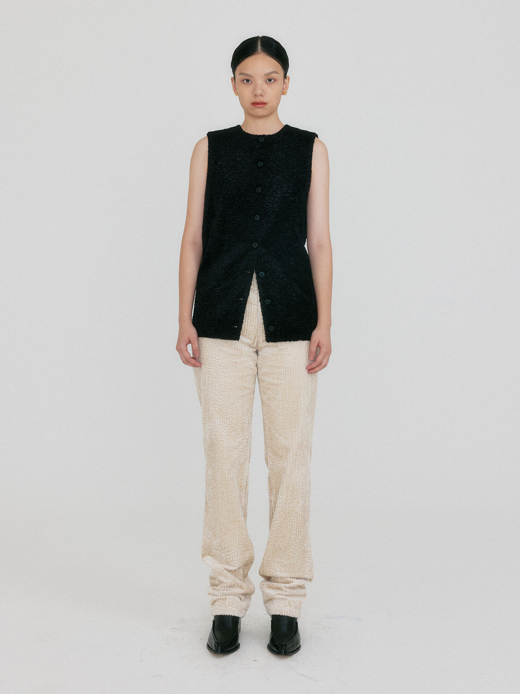 EENK ZIVE Crewneck Waistcoat - Black