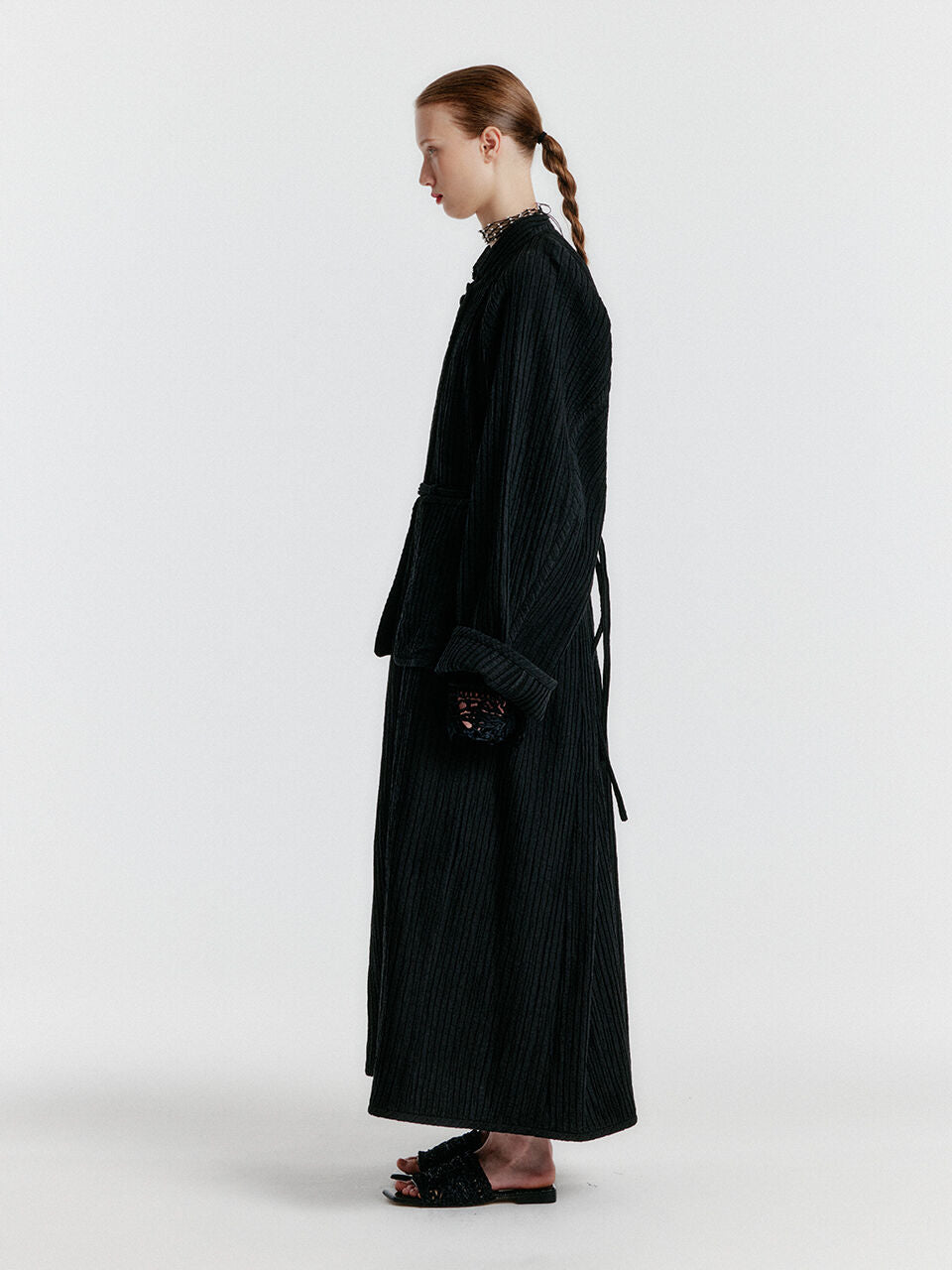 EENK YEDA Round-neck Coat With Detachable Pocket Belt - Black