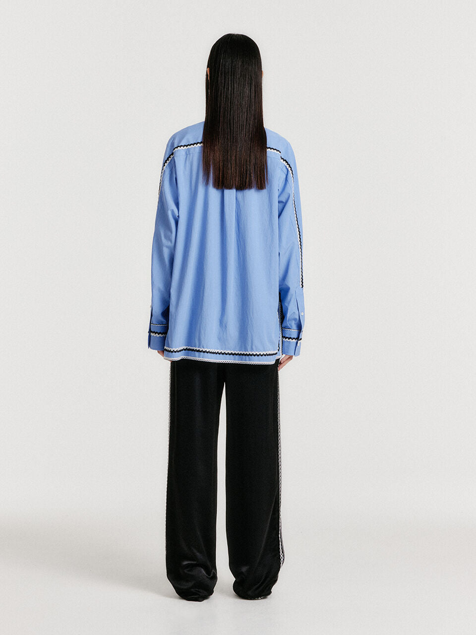 EENK EENK YOLO Oversized Lace Trim Shirt - Blue
