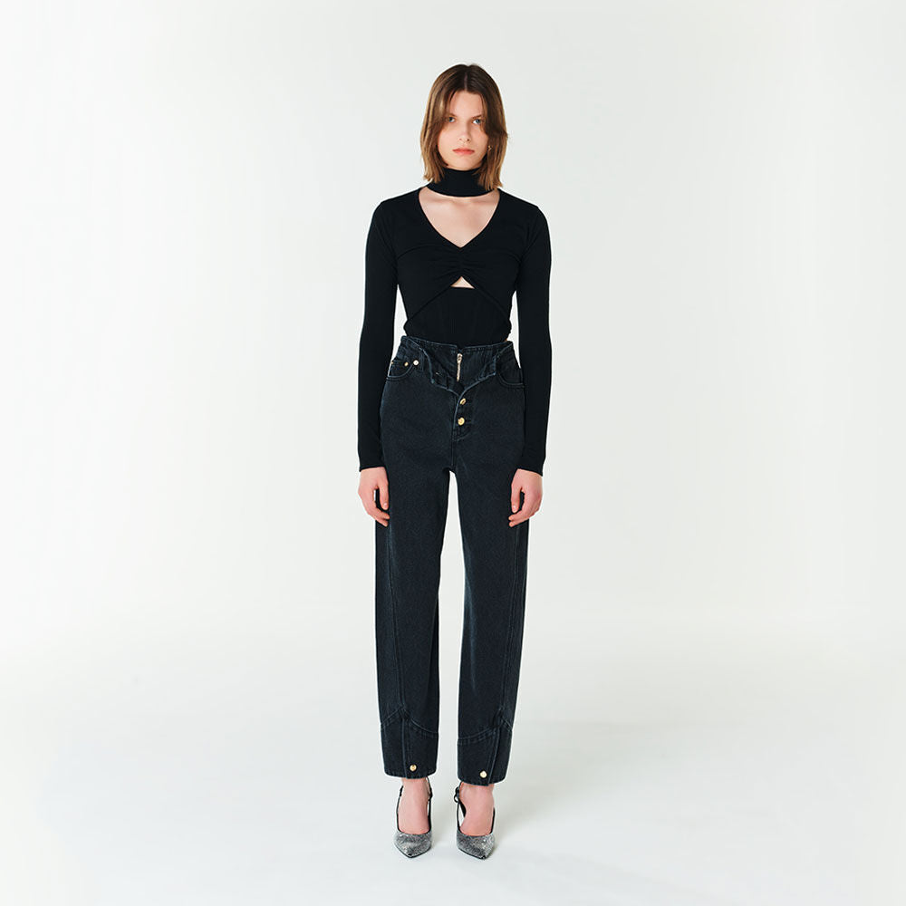 YCH CUT-OUT RUCHED KNIT TOP BLACK (F23KT802BK)