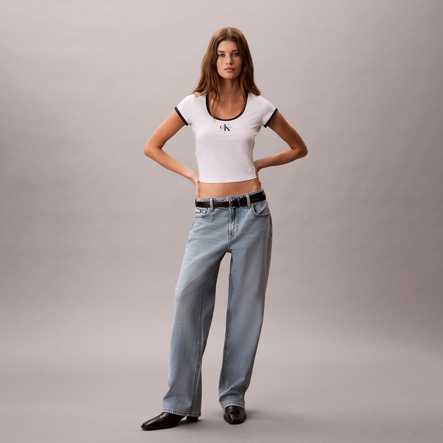 Calvin Klein Jeans [CK] Women’s Monologo Scoop Baby Short Sleeve T-Shirt 47G220G YAF