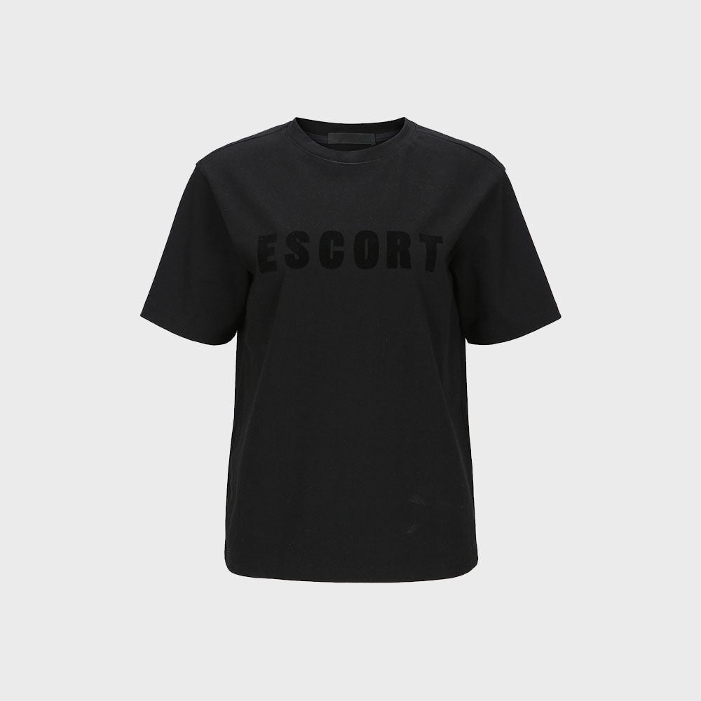YCH ESCORT-PRINT T-SHIRT BLACK (F23TO905BK)