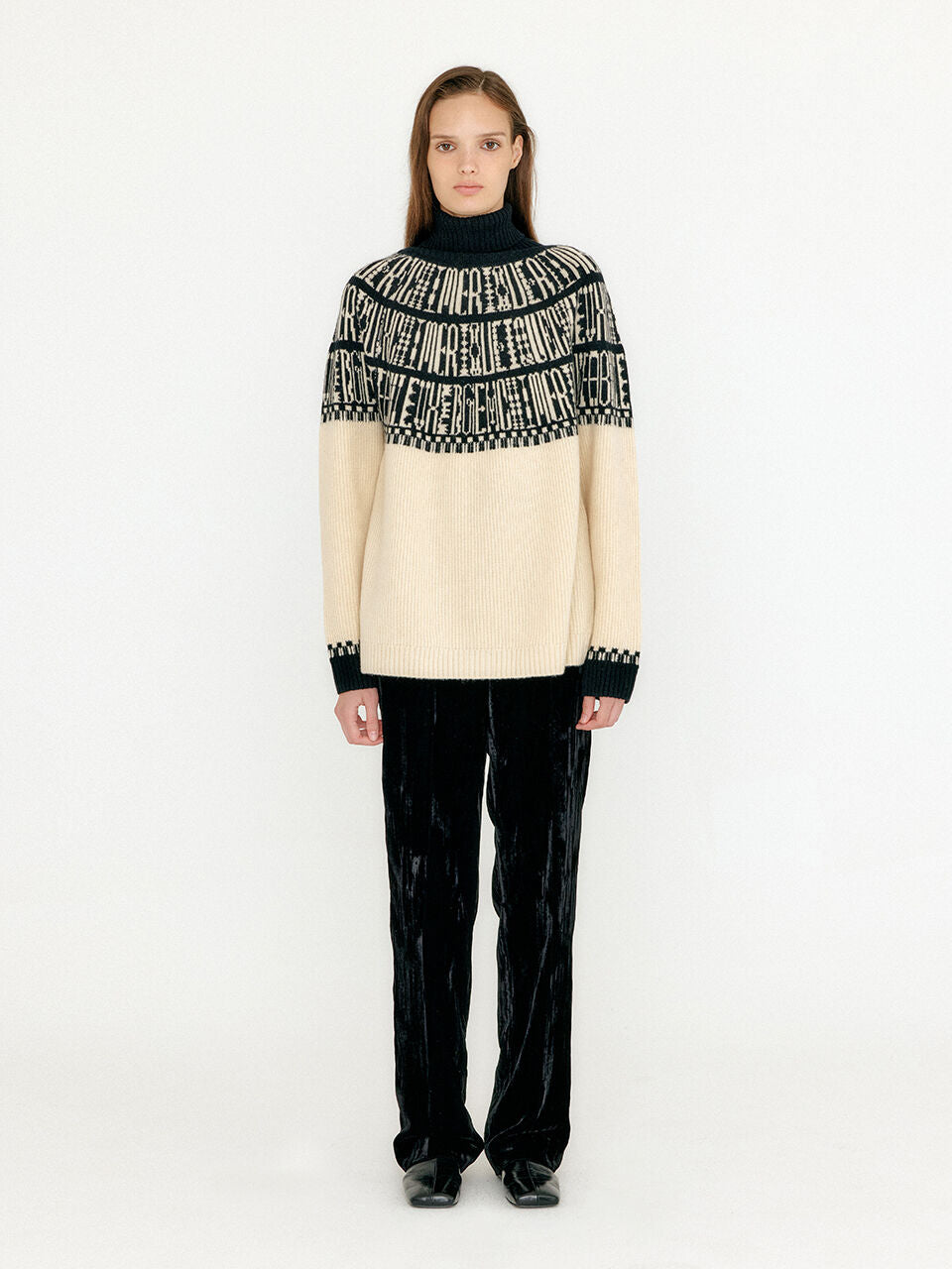 EENK EENK VIBBLE Paneled Lettering Jacquard Pullover - Beige/Black