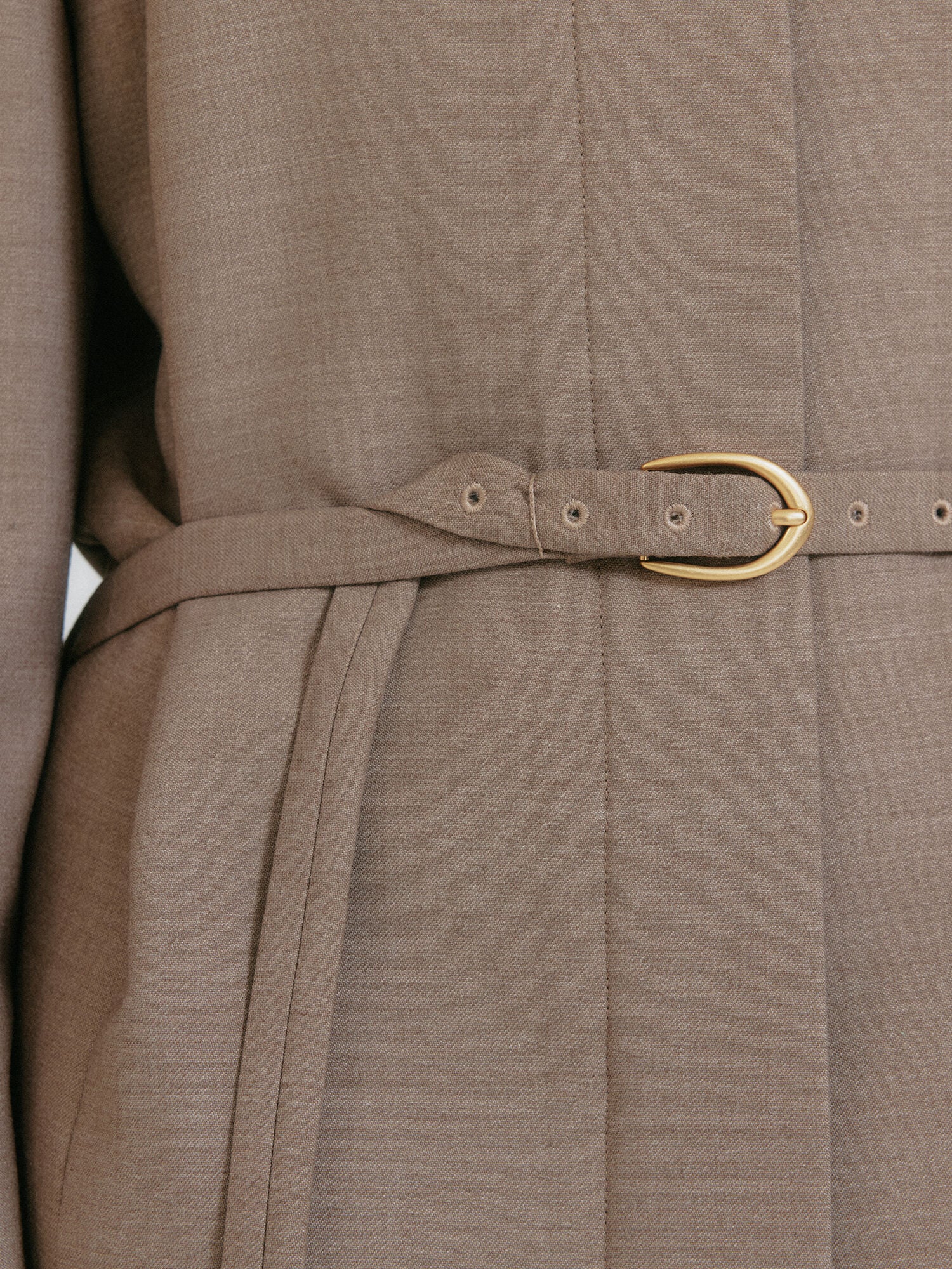 EENK ZENOA Oversized Coat - Beige