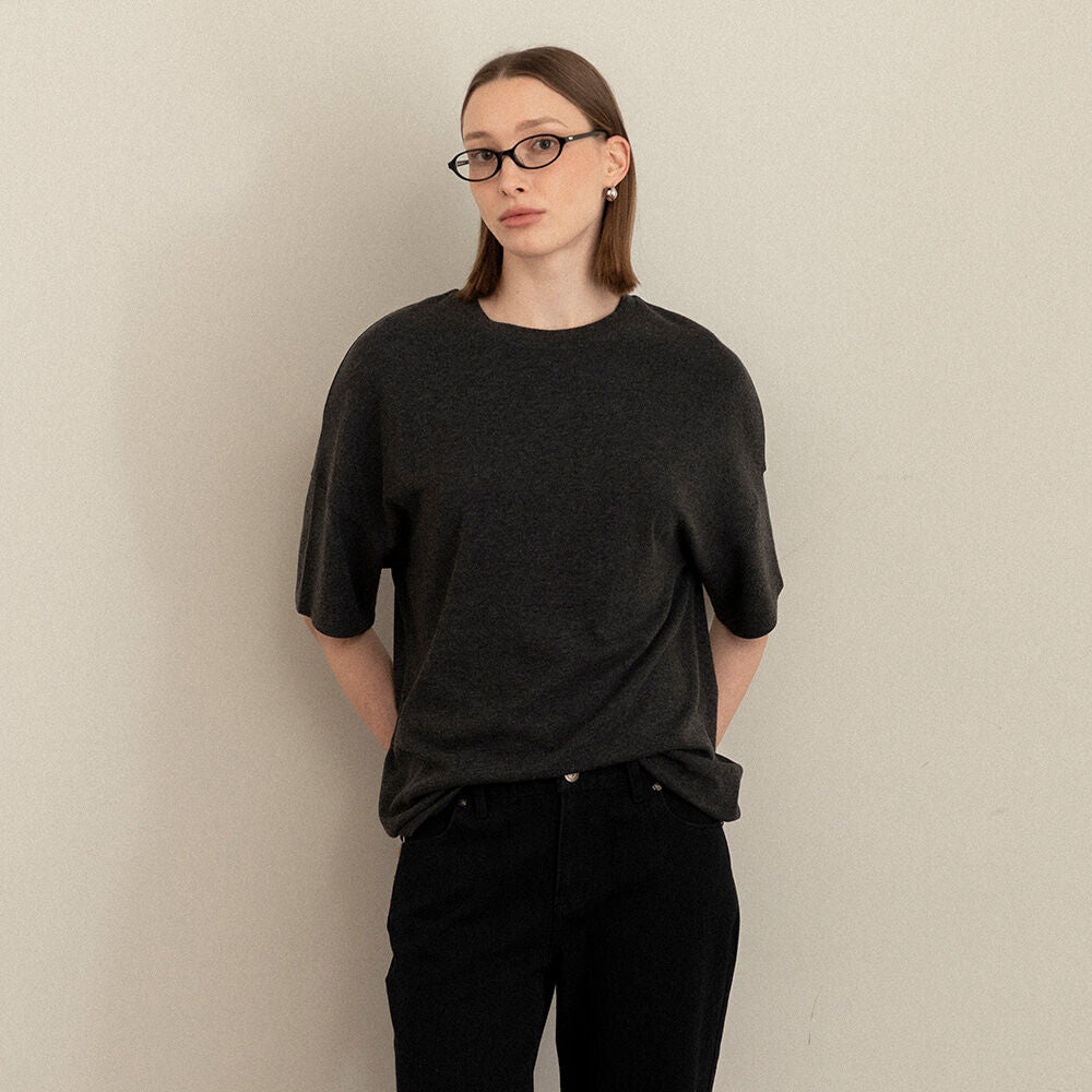 GLOWNY G COZY BOX TEE (CHARCOAL)