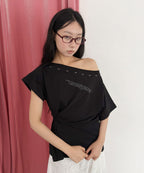 CHICKS Stud lineup graphic one shoulder short sleeve black