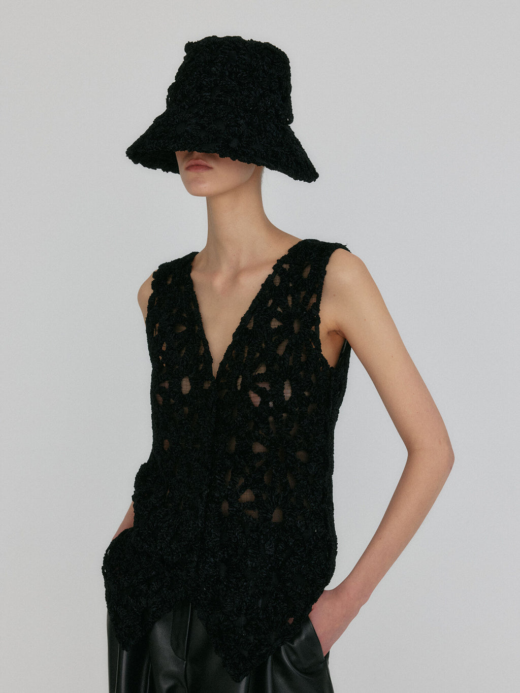 EENK ZIVA Knitted Vest - Black