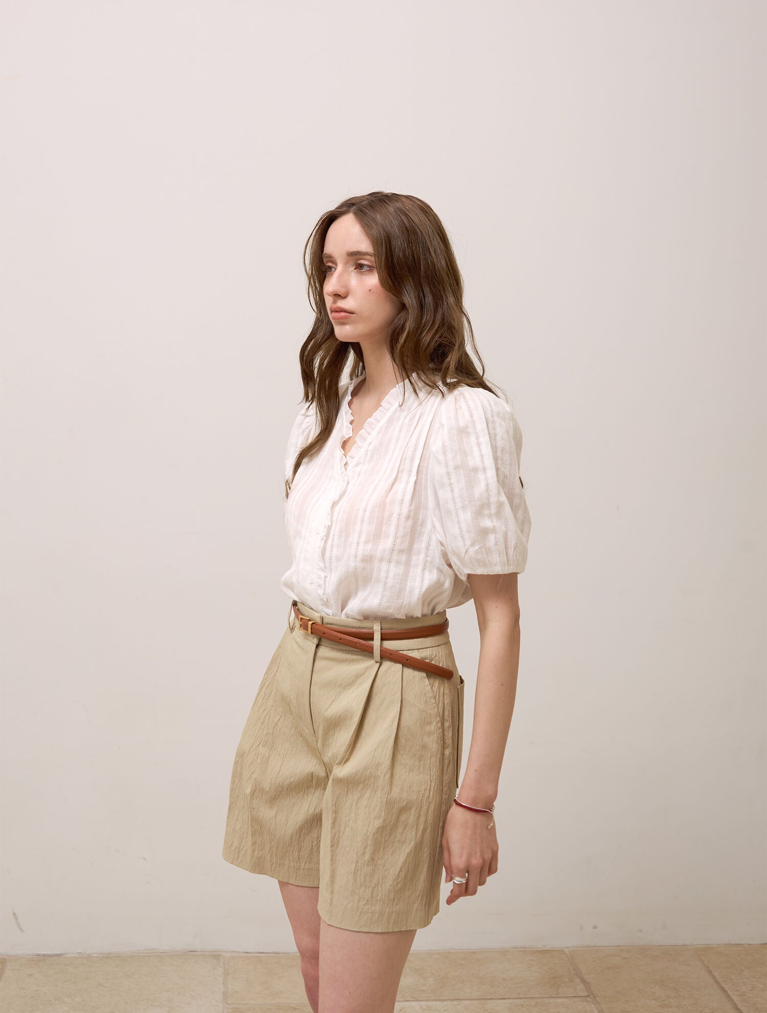 KELLY DONAHUE Frill jacquard V blouse